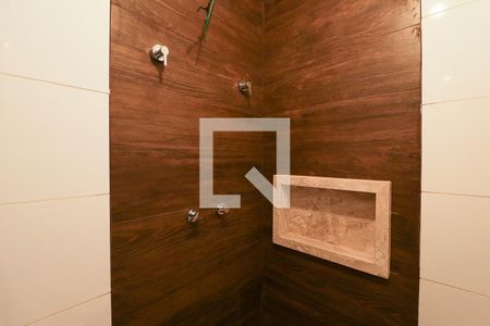 Casa à venda com 200m², 3 quartos e 3 vagasBanheiro da Suíte 2