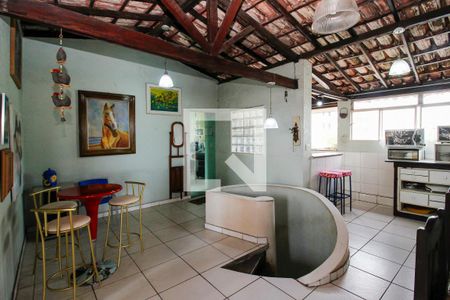 Apartamento à venda com 320m², 4 quartos e 3 vagasCobertura