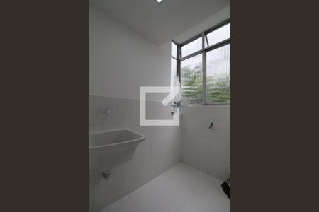 Apartamento à venda com 68m², 2 quartos e sem vagaCozinha e Área de Serviço