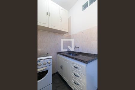 Studio para alugar com 30m², 1 quarto e 1 vaga Studio para alugar com 30m², 1 quarto e 1 vagaKitnet