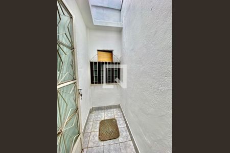 Casa à venda com 62m², 2 quartos e 1 vagaÁrea de Serviço