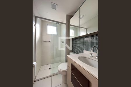 Apartamento para alugar com 63m², 1 quarto e 2 vagas Apartamento para alugar com 63m², 1 quarto e 2 vagasBanheiro da Suíte