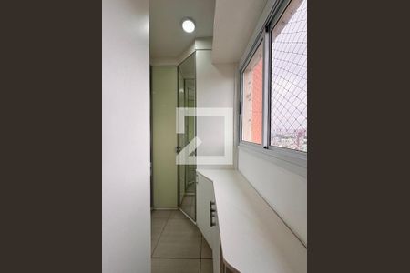 Apartamento à venda com 83m², 2 quartos e 2 vagas Apartamento à venda com 83m², 2 quartos e 2 vagasCloset da suíte