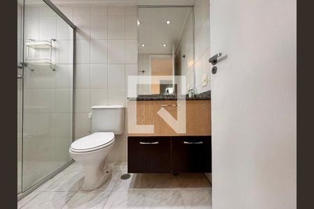 Apartamento à venda com 83m², 2 quartos e 2 vagas Apartamento à venda com 83m², 2 quartos e 2 vagasBanheiro da Suíte