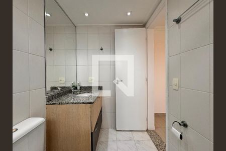 Apartamento à venda com 83m², 2 quartos e 2 vagas Apartamento à venda com 83m², 2 quartos e 2 vagasBanheiro da Suíte