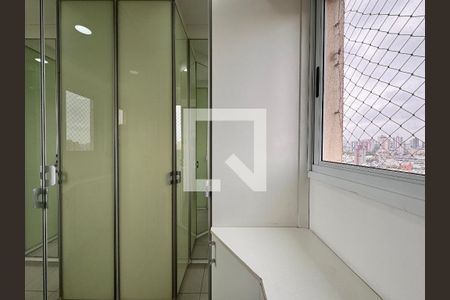 Apartamento à venda com 83m², 2 quartos e 2 vagas Apartamento à venda com 83m², 2 quartos e 2 vagasCloset da suíte