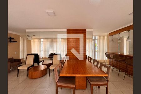 Apartamento à venda com 83m², 2 quartos e 2 vagas Apartamento à venda com 83m², 2 quartos e 2 vagasÁrea comum - Salão de festas