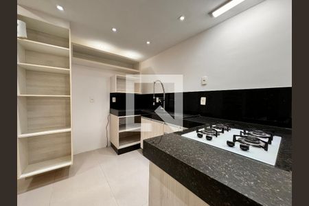 Apartamento à venda com 83m², 2 quartos e 2 vagas Apartamento à venda com 83m², 2 quartos e 2 vagasCozinha