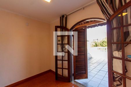 Casa à venda com 300m², 3 quartos e 2 vagas Casa à venda com 300m², 3 quartos e 2 vagasQuarto 2