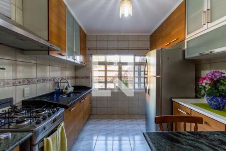 Casa à venda com 300m², 3 quartos e 2 vagas Casa à venda com 300m², 3 quartos e 2 vagasCozinha