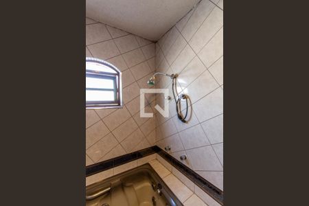 Casa à venda com 300m², 3 quartos e 2 vagas Casa à venda com 300m², 3 quartos e 2 vagasBanheiro Suíte