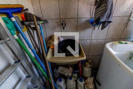 Casa à venda com 300m², 3 quartos e 2 vagas Casa à venda com 300m², 3 quartos e 2 vagasÁrea de Serviço