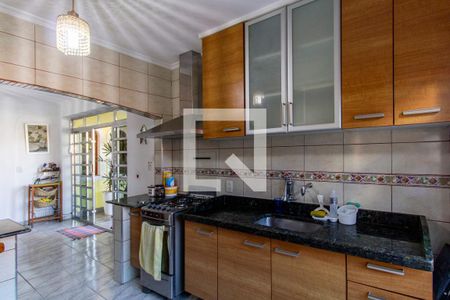 Casa à venda com 300m², 3 quartos e 2 vagas Casa à venda com 300m², 3 quartos e 2 vagasCozinha