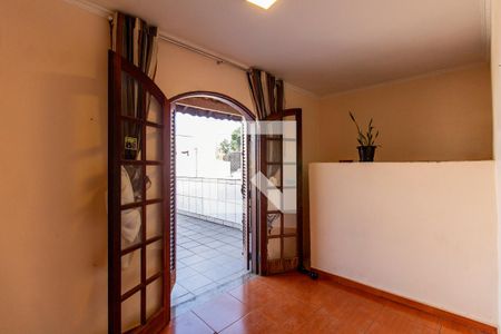 Casa à venda com 300m², 3 quartos e 2 vagas Casa à venda com 300m², 3 quartos e 2 vagasQuarto 2