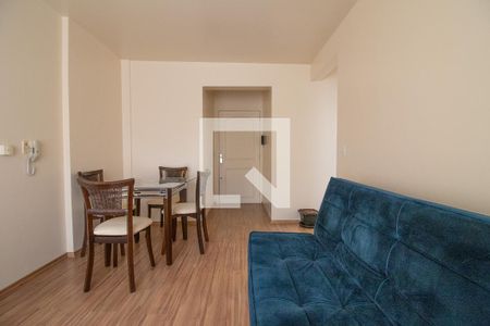 Sala de apartamento para alugar com 1 quarto, 46m² em São João, Porto Alegre