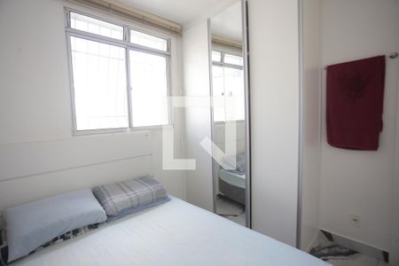 Apartamento à venda com 60m², 2 quartos e 1 vagaQuarto 2