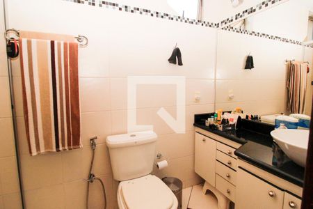 Apartamento à venda com 125m², 3 quartos e 1 vaga Apartamento à venda com 125m², 3 quartos e 1 vagaBanheiro da Suíte