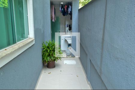 Casa de condomínio à venda com 225m², 6 quartos e 1 vagaÁrea de Serviço