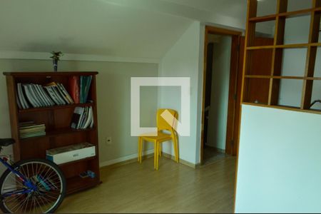 Casa de condomínio à venda com 225m², 6 quartos e 1 vagaSuíte 5