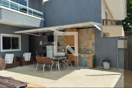 Casa de condomínio à venda com 225m², 6 quartos e 1 vagaÁrea Gourmet