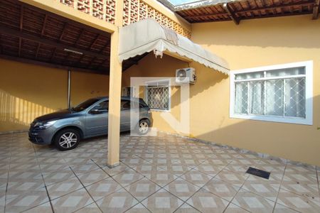 Casa à venda com 187m², 3 quartos e 4 vagasQuintal - Garagem