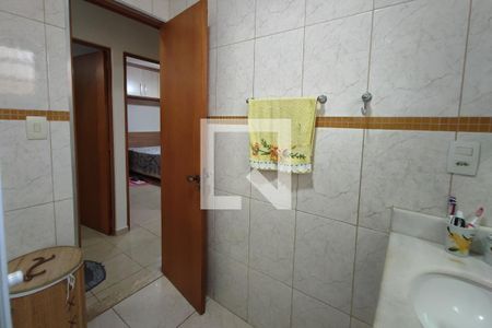 Casa à venda com 187m², 3 quartos e 4 vagasBanheiro