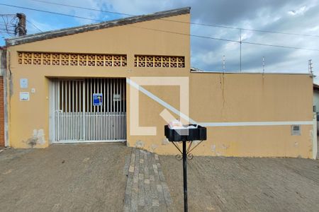 Casa à venda com 187m², 3 quartos e 4 vagasFachada 