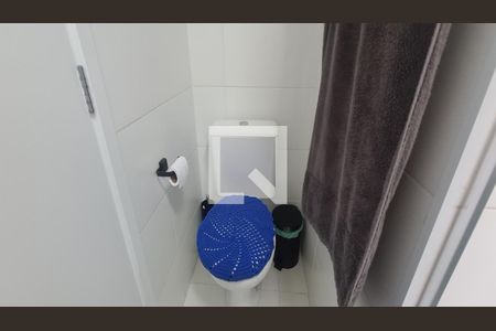 Casa à venda com 83m², 2 quartos e 2 vagas Casa à venda com 83m², 2 quartos e 2 vagasBanheiro da Suíte 1