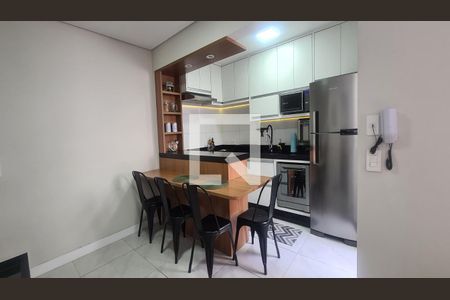 Casa à venda com 83m², 2 quartos e 2 vagas Casa à venda com 83m², 2 quartos e 2 vagasCozinha