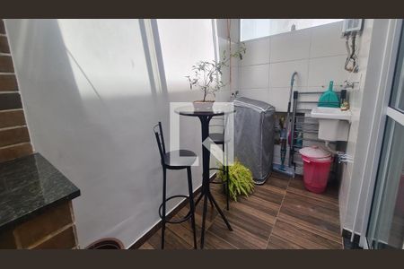 Casa à venda com 83m², 2 quartos e 2 vagas Casa à venda com 83m², 2 quartos e 2 vagasÁrea de Serviço