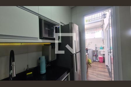Casa à venda com 83m², 2 quartos e 2 vagas Casa à venda com 83m², 2 quartos e 2 vagasCozinha