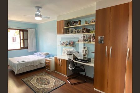 Casa à venda com 257m², 3 quartos e 2 vagas Casa à venda com 257m², 3 quartos e 2 vagasQuarto 2