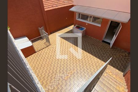 Casa à venda com 257m², 3 quartos e 2 vagas Casa à venda com 257m², 3 quartos e 2 vagasQuintal