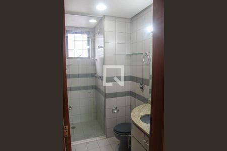 Banheiro de apartamento para alugar com 1 quarto, 44m² em Partenon, Porto Alegre