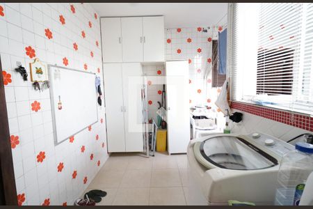 Apartamento à venda com 234m², 4 quartos e 1 vagaÁrea de Serviço