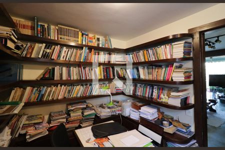 Apartamento à venda com 234m², 4 quartos e 1 vagaEscritório