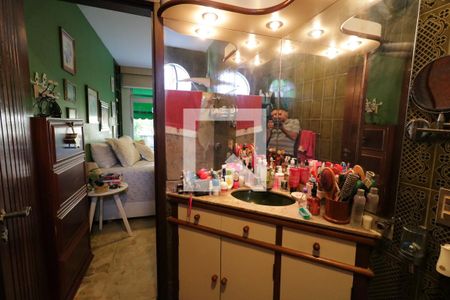 Apartamento à venda com 234m², 4 quartos e 1 vagaBanheiro da Suíte