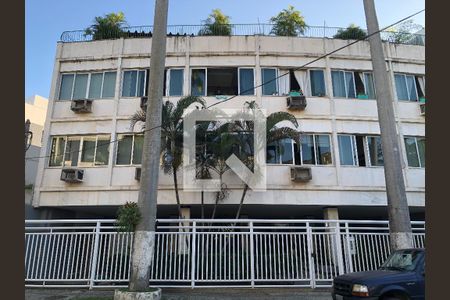 Apartamento à venda com 234m², 4 quartos e 1 vagaFachada