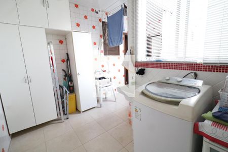 Apartamento à venda com 234m², 4 quartos e 1 vagaÁrea de Serviço