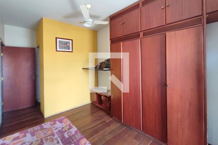 Casa à venda com 360m², 4 quartos e 6 vagasQuarto Suíte 2