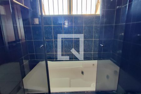 Casa à venda com 360m², 4 quartos e 6 vagasBanheiro Suíte