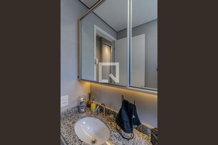 Apartamento à venda com 65m², 2 quartos e 2 vagas Apartamento à venda com 65m², 2 quartos e 2 vagasBanheiro