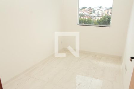 Casa à venda com 180m², 3 quartos e 2 vagasQuarto 2 