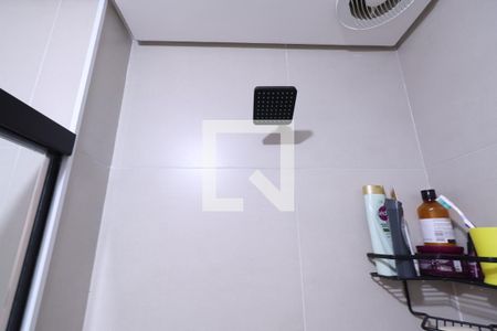 Apartamento à venda com 54m², 2 quartos e 1 vagaDetalhe do banheiro