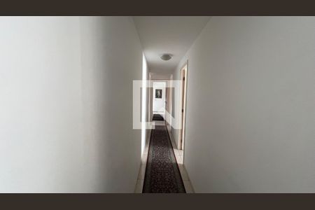 Apartamento à venda com 266m², 4 quartos e 4 vagas Apartamento à venda com 266m², 4 quartos e 4 vagasCorredor