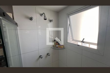 Apartamento à venda com 266m², 4 quartos e 4 vagas Apartamento à venda com 266m², 4 quartos e 4 vagasBanheiro da suíte master