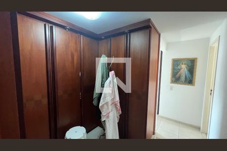 Apartamento à venda com 266m², 4 quartos e 4 vagas Apartamento à venda com 266m², 4 quartos e 4 vagasSuite master