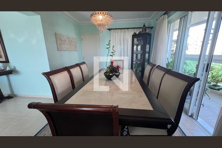 Apartamento à venda com 266m², 4 quartos e 4 vagas Apartamento à venda com 266m², 4 quartos e 4 vagasSala de Jantar