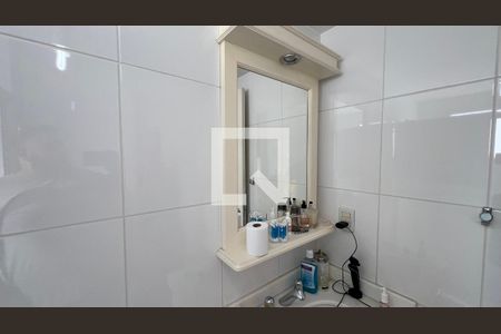 Apartamento à venda com 266m², 4 quartos e 4 vagas Apartamento à venda com 266m², 4 quartos e 4 vagasBanheiro da Suíte 3