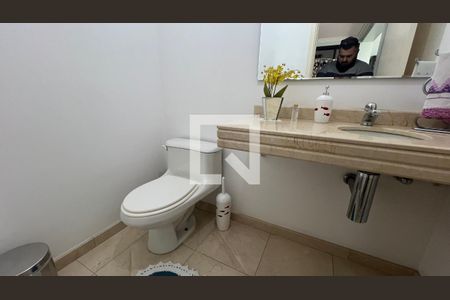 Apartamento à venda com 266m², 4 quartos e 4 vagas Apartamento à venda com 266m², 4 quartos e 4 vagasLavabo